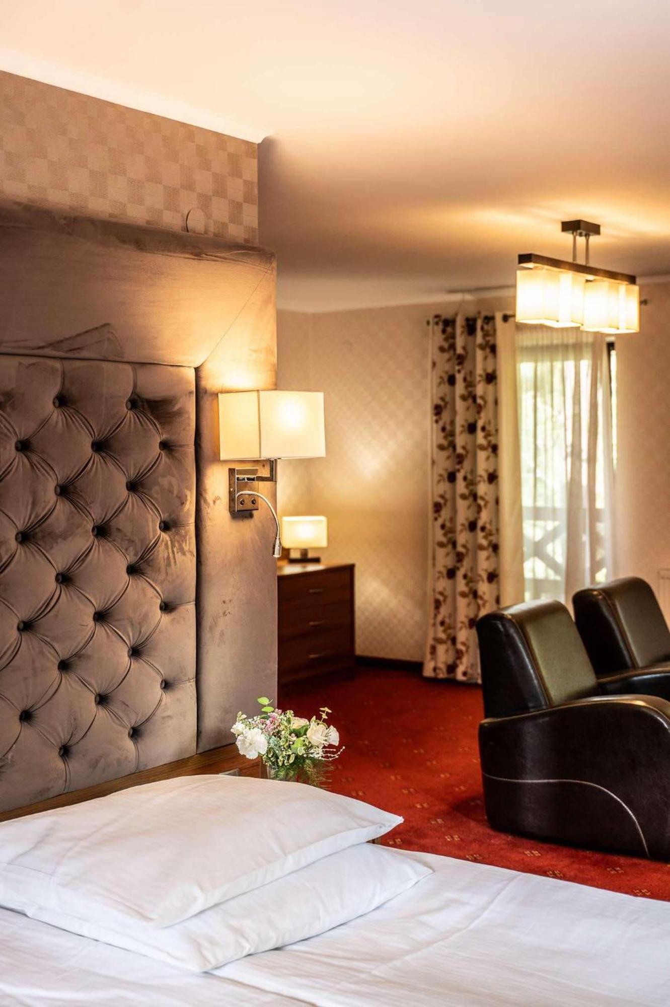 Hotel & Restauracja Timberland Orzesze Экстерьер фото