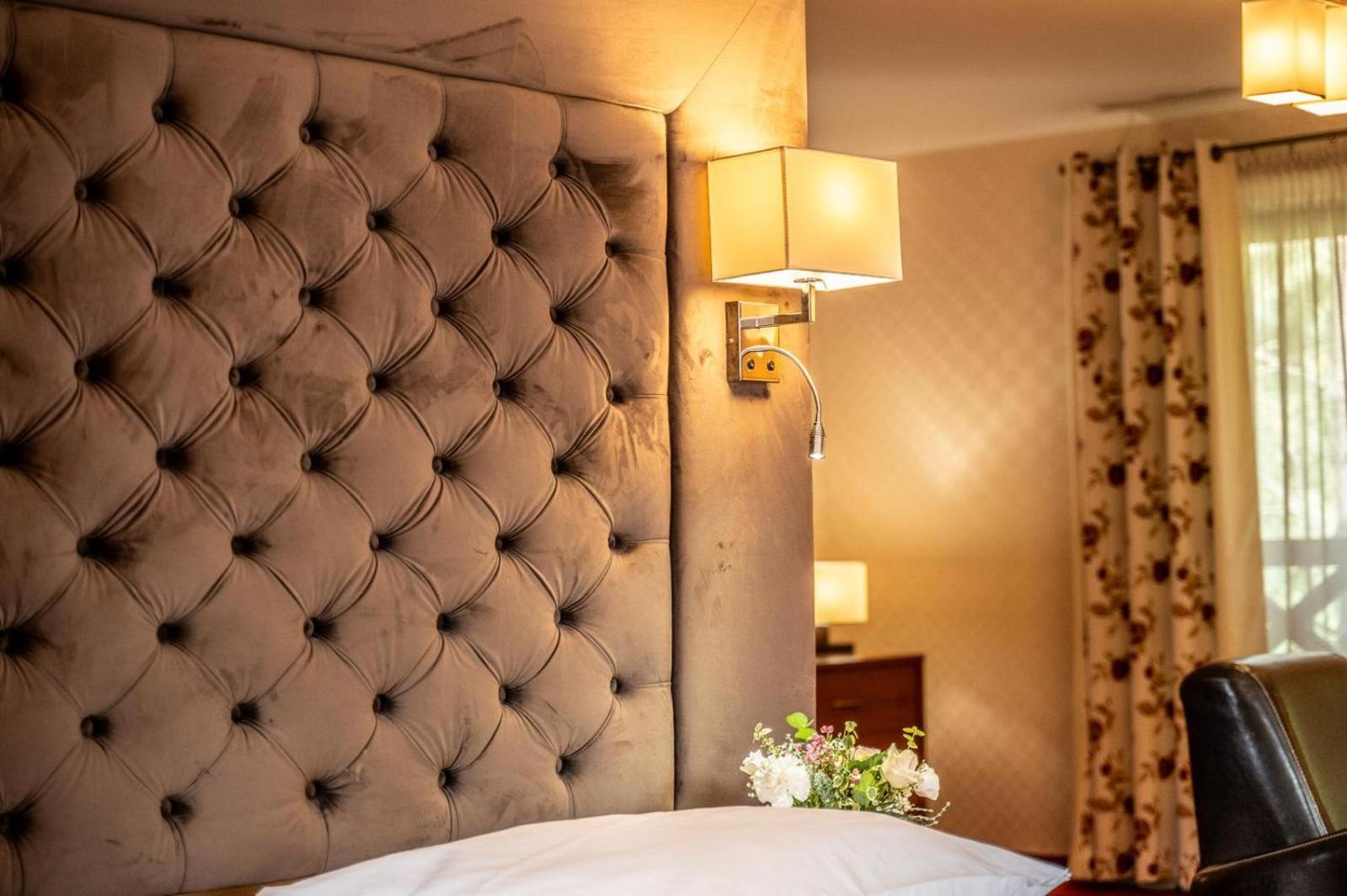 Hotel & Restauracja Timberland Orzesze Экстерьер фото